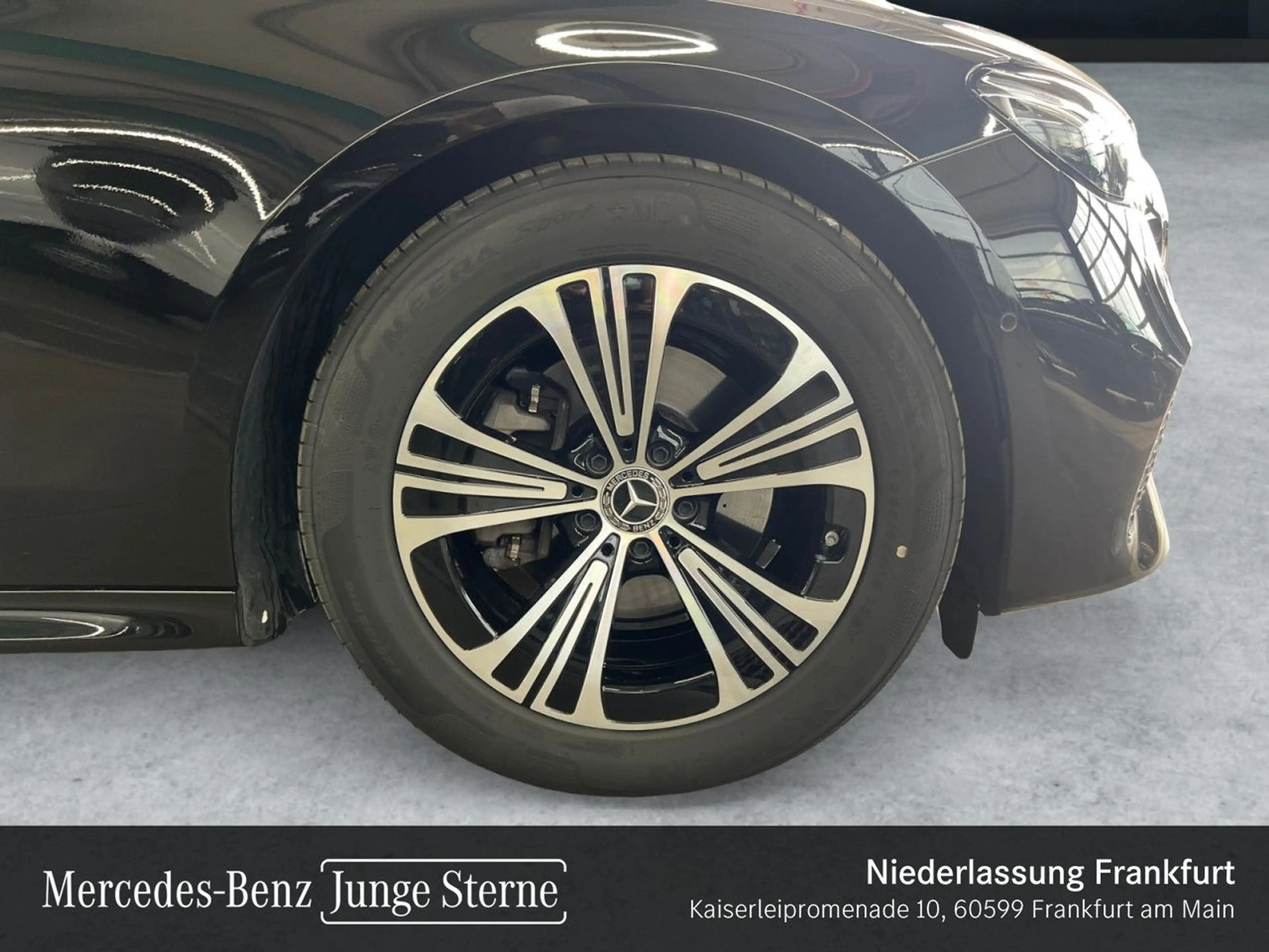 Mercedes-Benz E 220 d T Avantgarde Distr+ LED AHK Kamera PTS 9G — photo 3