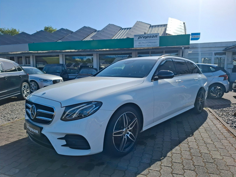 Mercedes-Benz E 400 d T 4Matic AMG Line AIRMATIC NIGHT 19"ALU