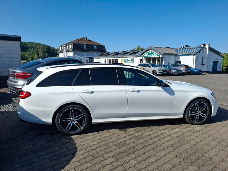 Mercedes-Benz E 400 d T 4Matic AMG Line AIRMATIC NIGHT 19"ALU — photo 3
