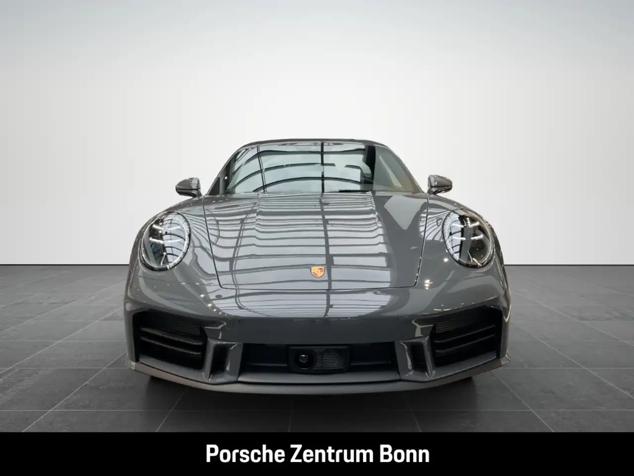 Porsche 992 911 Targa 4S BOSE Sitzbelüftung 21-Zoll 2