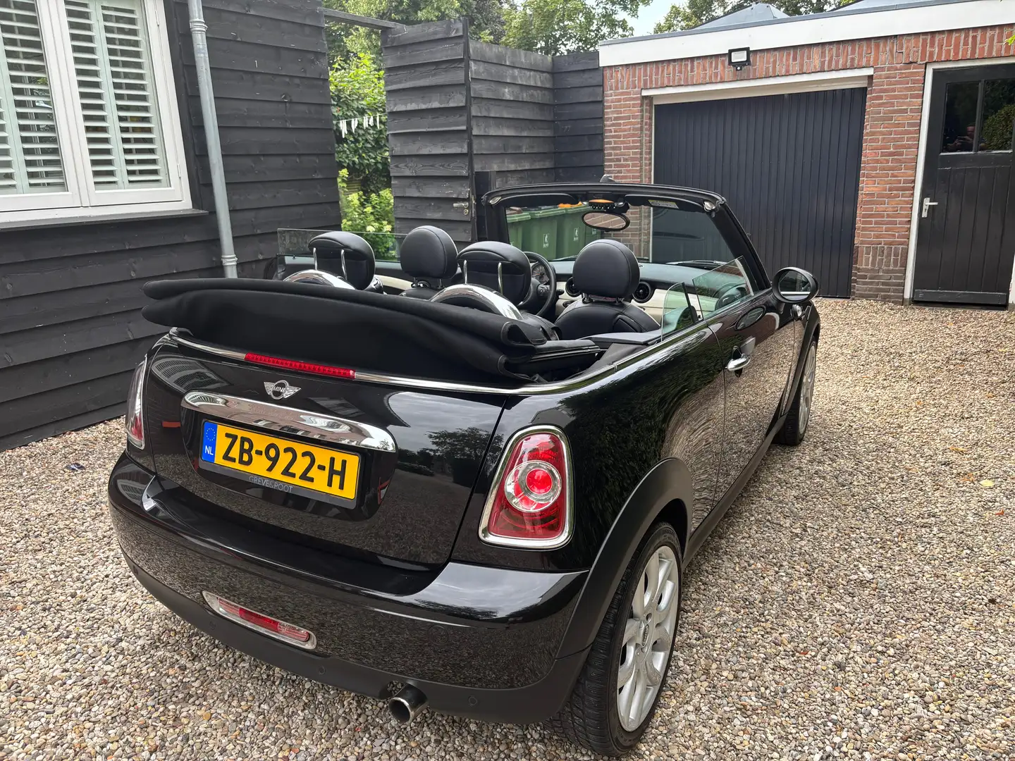 MINI Cooper Cabrio Cooper Cabrio 1.6 Chili Zwart - 1