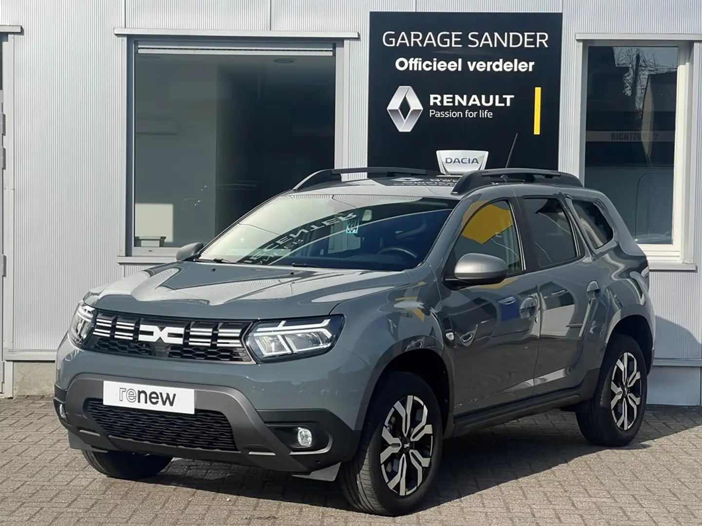 Dacia Duster TCe 150 Pk  Journey  * Automaat * Grijs - 1