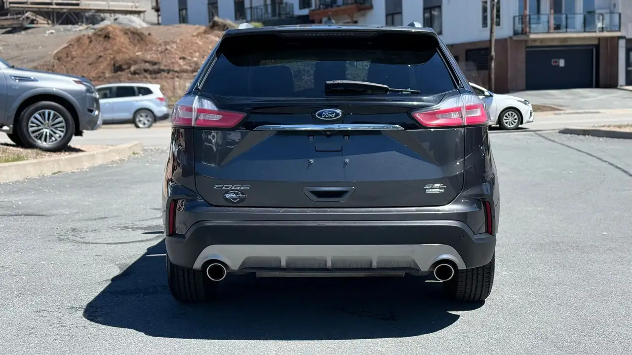 Ford Edge photo Ford Edge