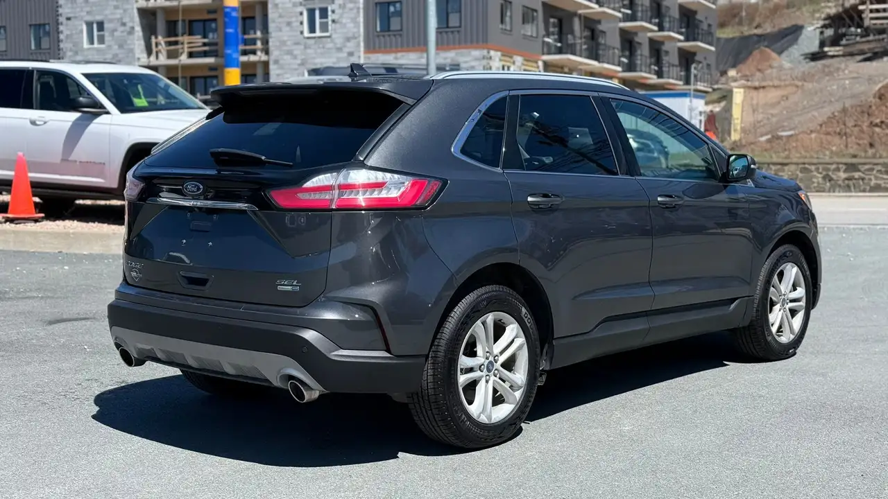 Ford Edge photo Ford Edge