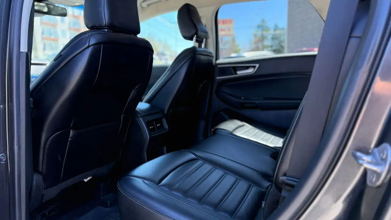 Ford Edge photo Ford Edge