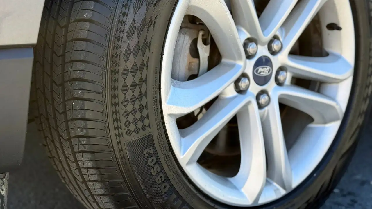 Ford Edge photo Ford Edge