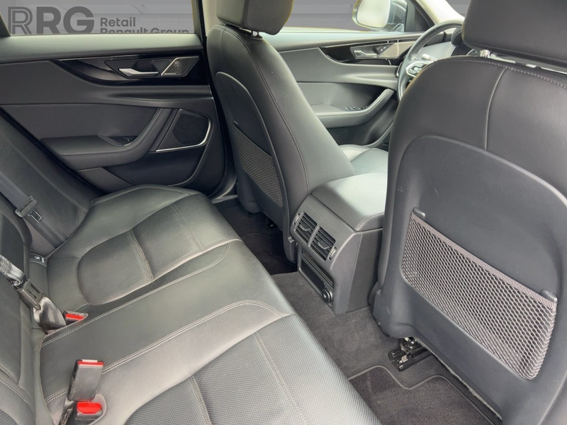 Jaguar XE P250 S Leder — photo 9