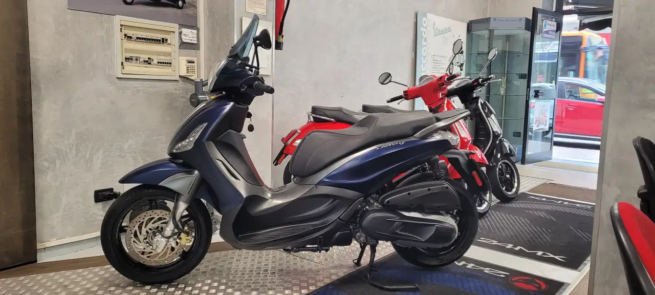 Piaggio Beverly 350