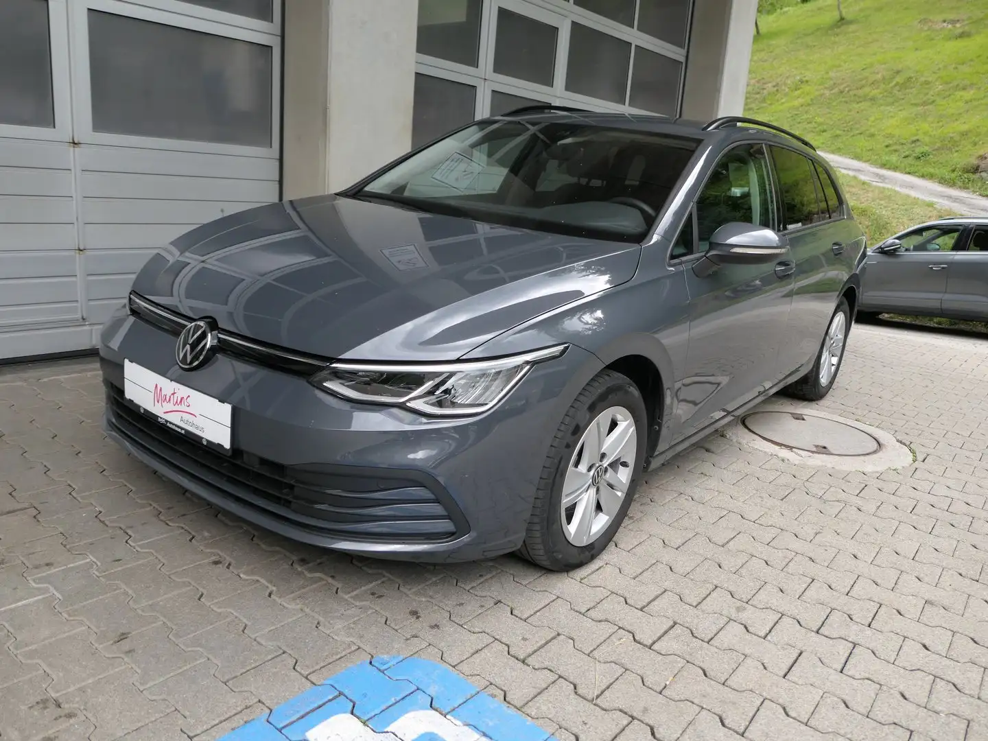 Volkswagen Golf Variant Life TDI Grau - 1