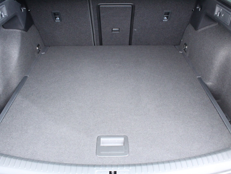 SEAT Leon Style Edition 1.5 eTSI DSG — photo 11