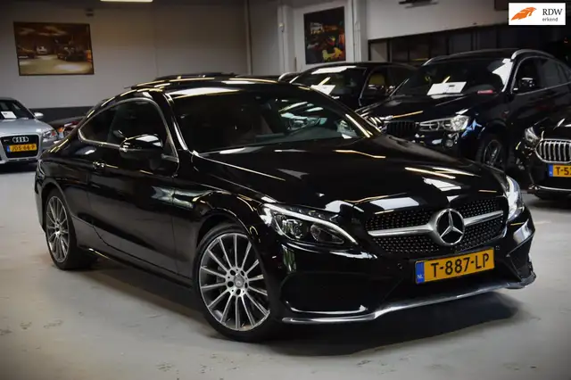 Mercedes-Benz C 300 Coupé Prestige Coupe AMG-pakket Panorama Schuifdak