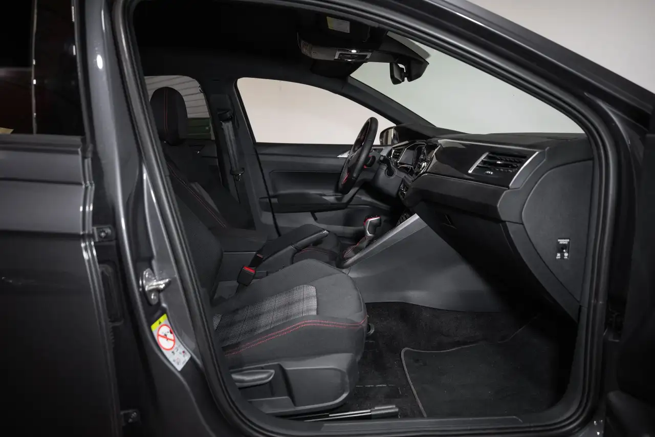 Volkswagen Polo GTI — photo 17