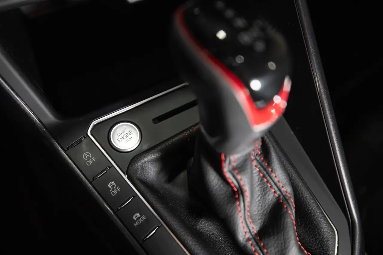 Volkswagen Polo GTI — photo 38