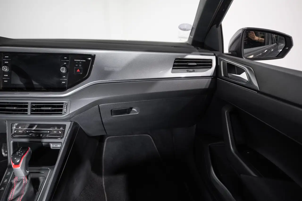 Volkswagen Polo GTI — photo 39