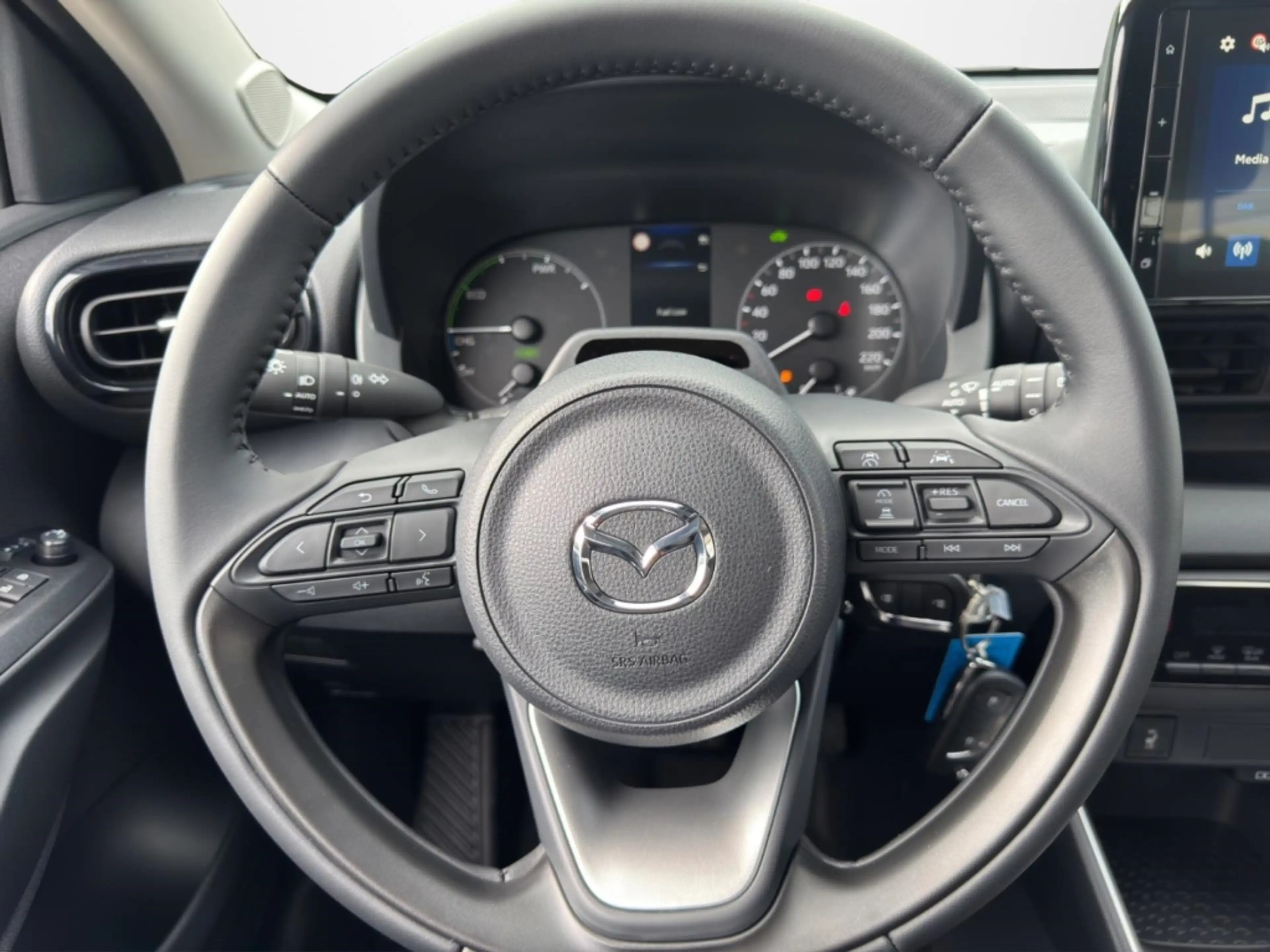 Mazda 2 1.5L VVT-i 116 Centre-Line — photo 11