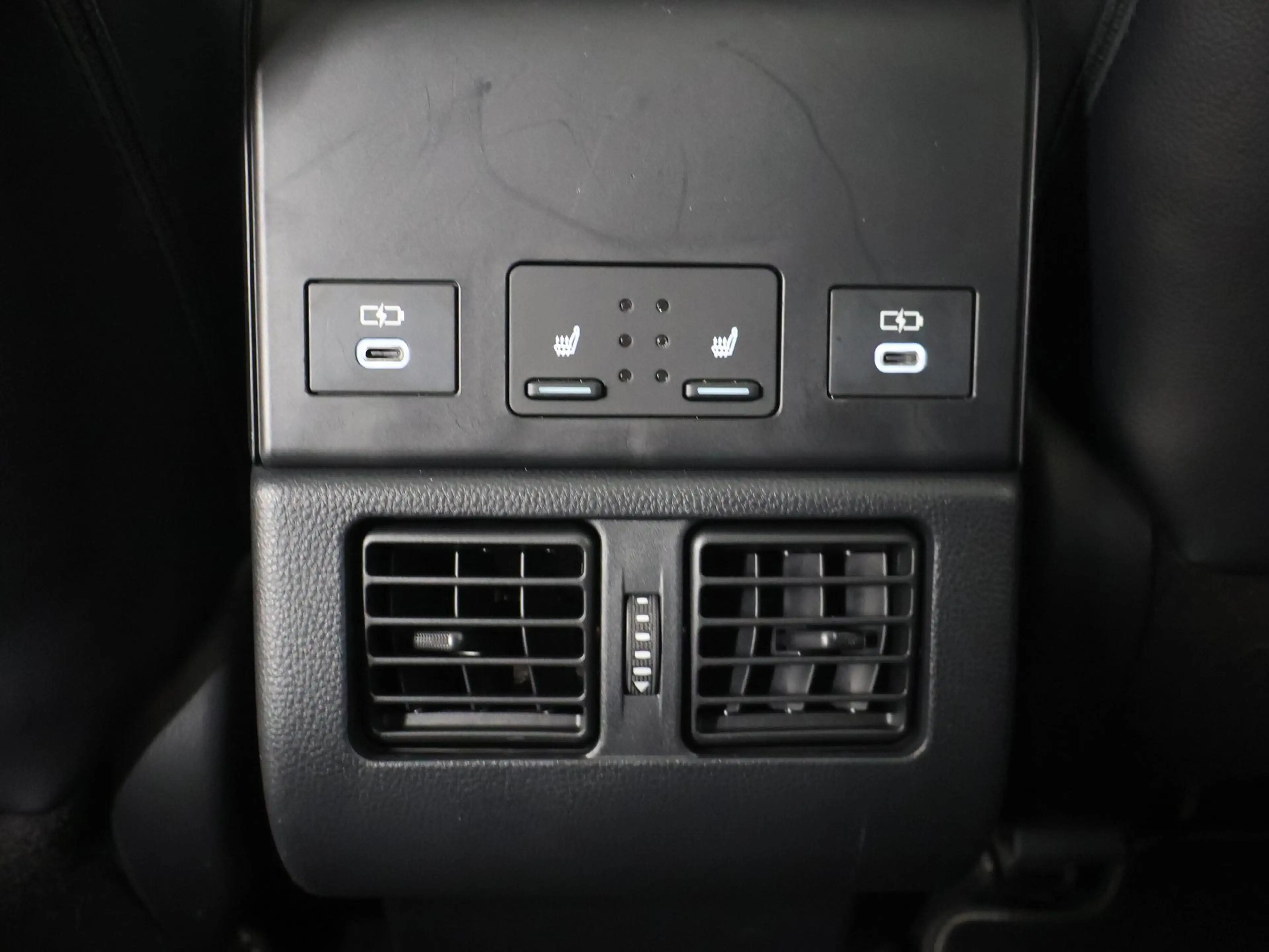 Toyota bZ4X Premium 71 kWh | SOH 96,8% | Trekhaak | Panoramada — photo 13