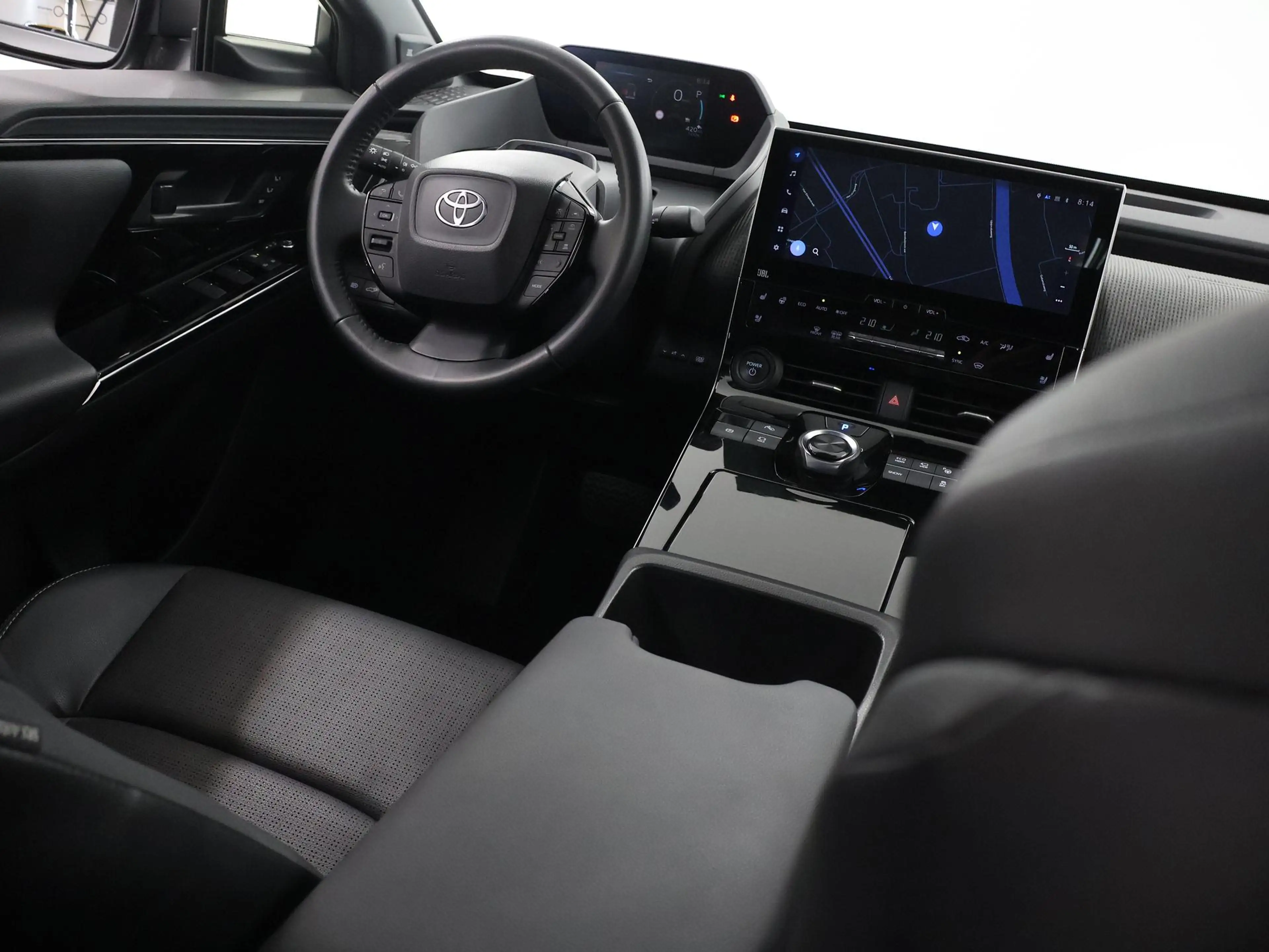 Toyota bZ4X Premium 71 kWh | SOH 96,8% | Trekhaak | Panoramada — photo 10