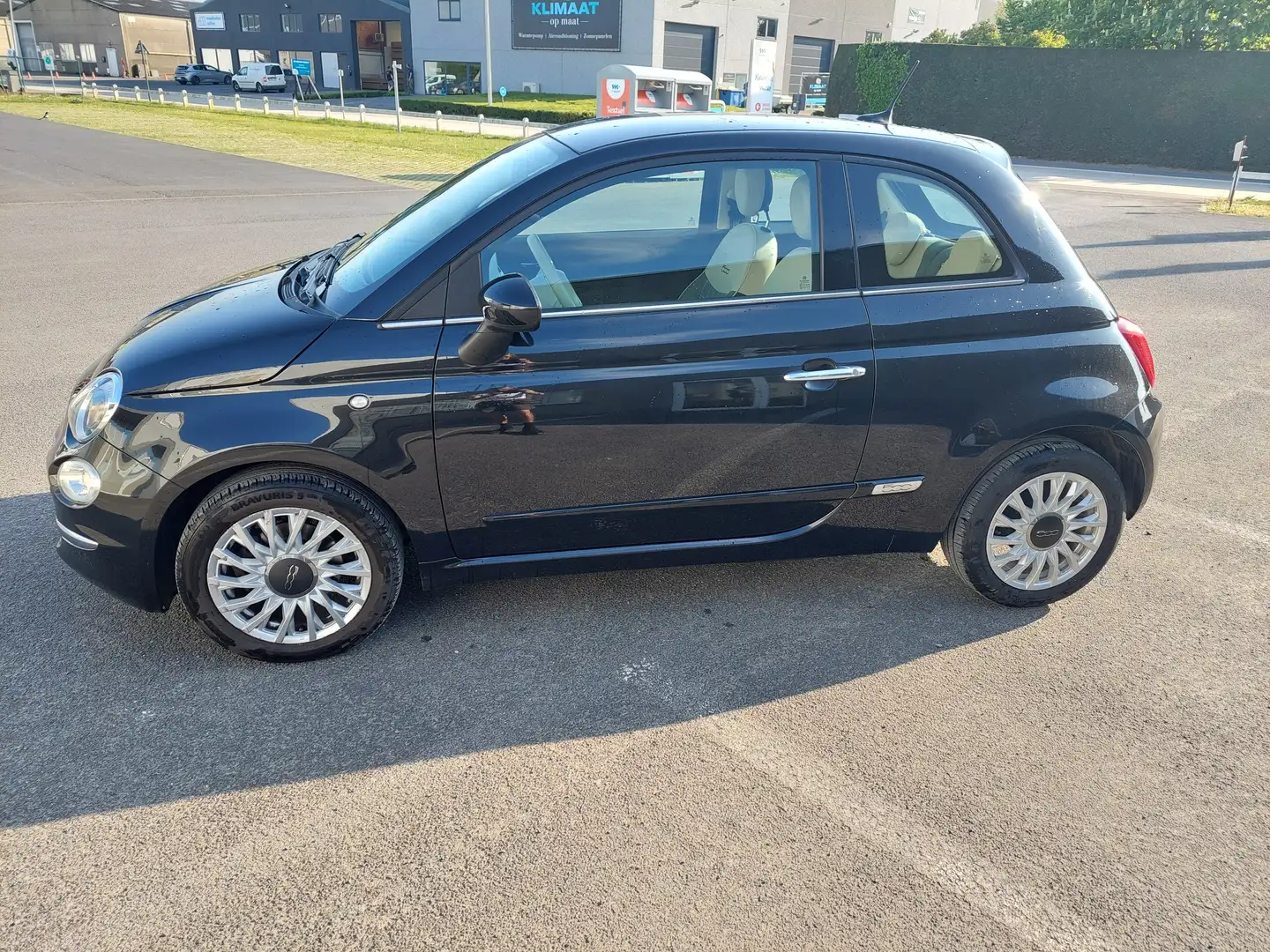 Fiat 500 1.2i Lounge MTA (EU6d-TEMP) Schwarz - 1
