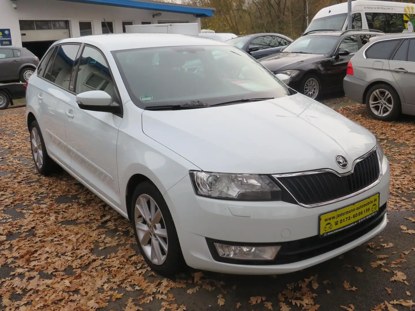 Skoda Rapid/Spaceback Joy Weiß - 1