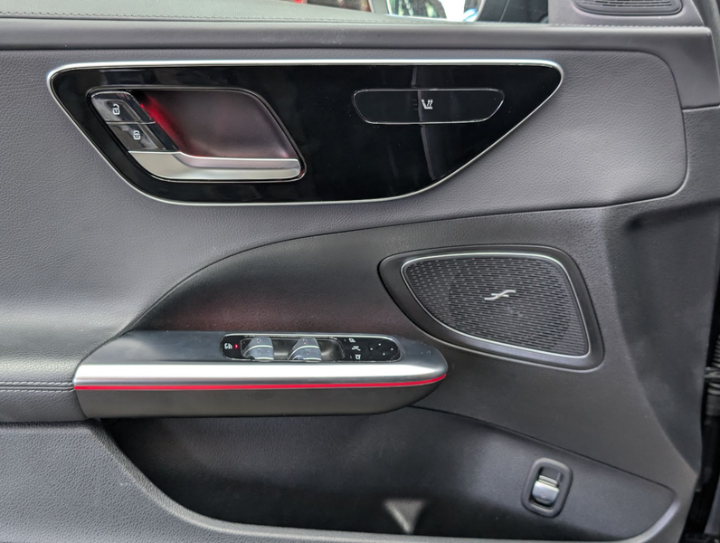 Mercedes-Benz C 220 d Limo MBUX LEDER LED AMBI ACC APP 4x SHZ — photo 12