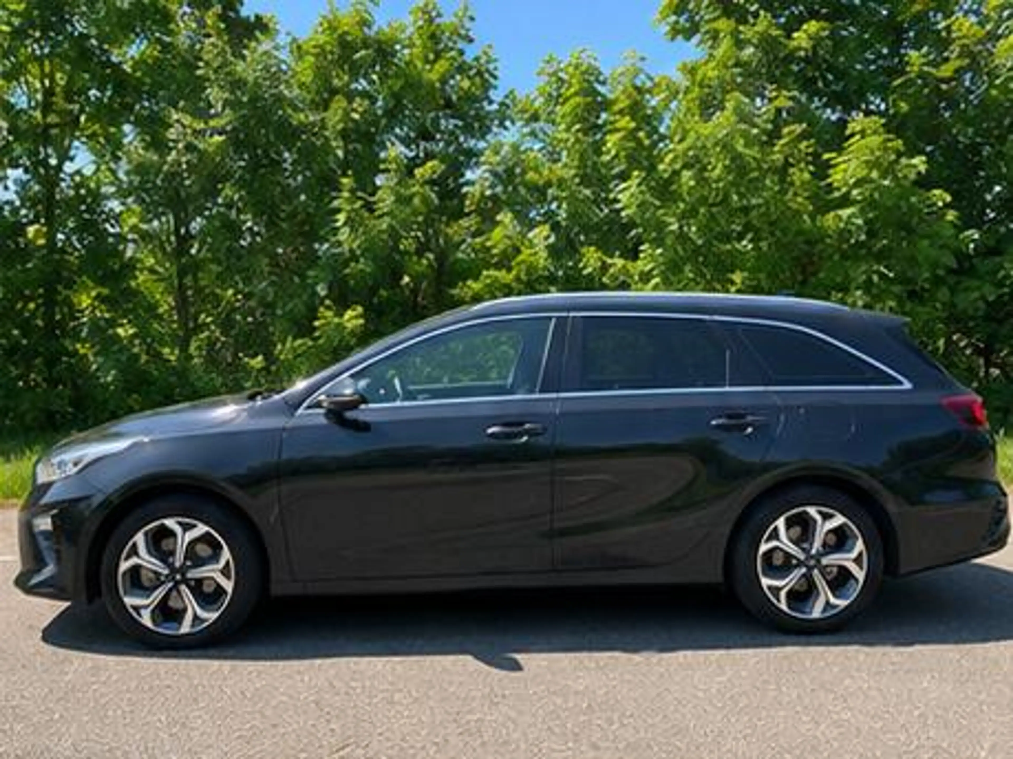 Kia Ceed SW / cee'd SW Ceed SW 1.6 CRDi Eco-Dynamics — photo 4