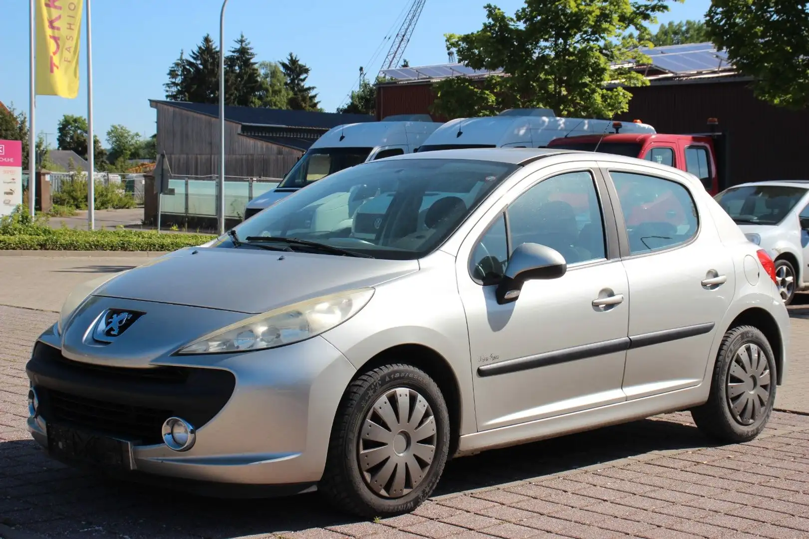 Peugeot 207 1.4 95 VTi # 5-Türig # Klima # Motorschaden Silber - 1