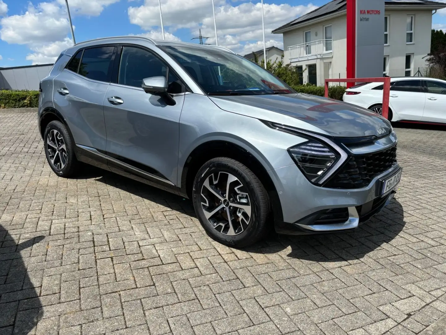 Kia Sportage 1.6 T-GDI HEV DCT 4WD Spirit Drive LED ACC Navi 4 Silber - 1