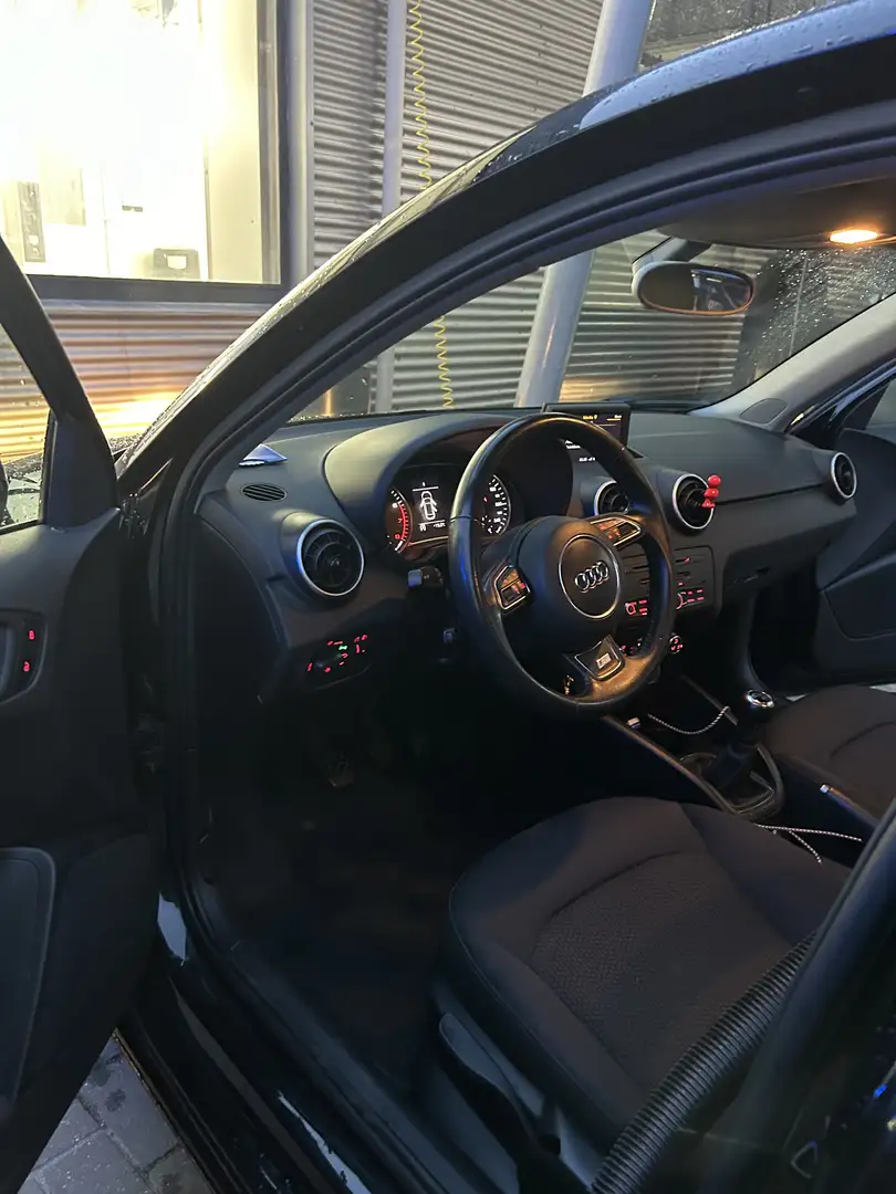 Audi A1 1.4 TFSI Zwart 5 Deurs Zwart - 2