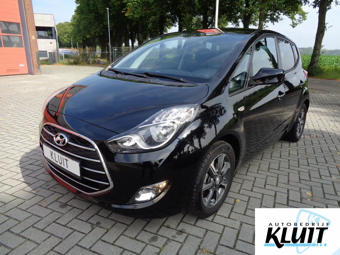 Hyundai iX20 1.6i Go! 125PK Stoel en stuurverwarming Zwart - 1