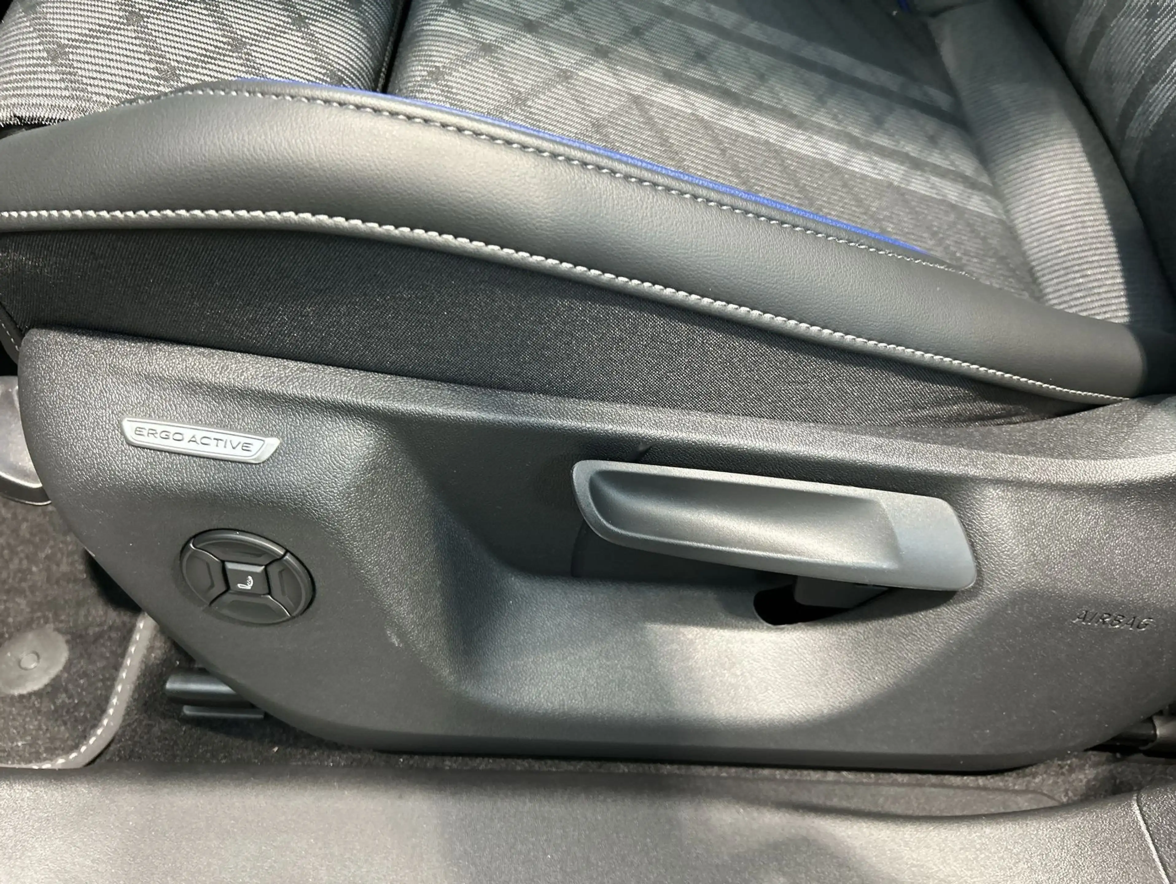 Volkswagen Tayron 1.5 eTSI  DSG R-Line BlackStyle IQ.DrivePre 7-Sitz — photo 13