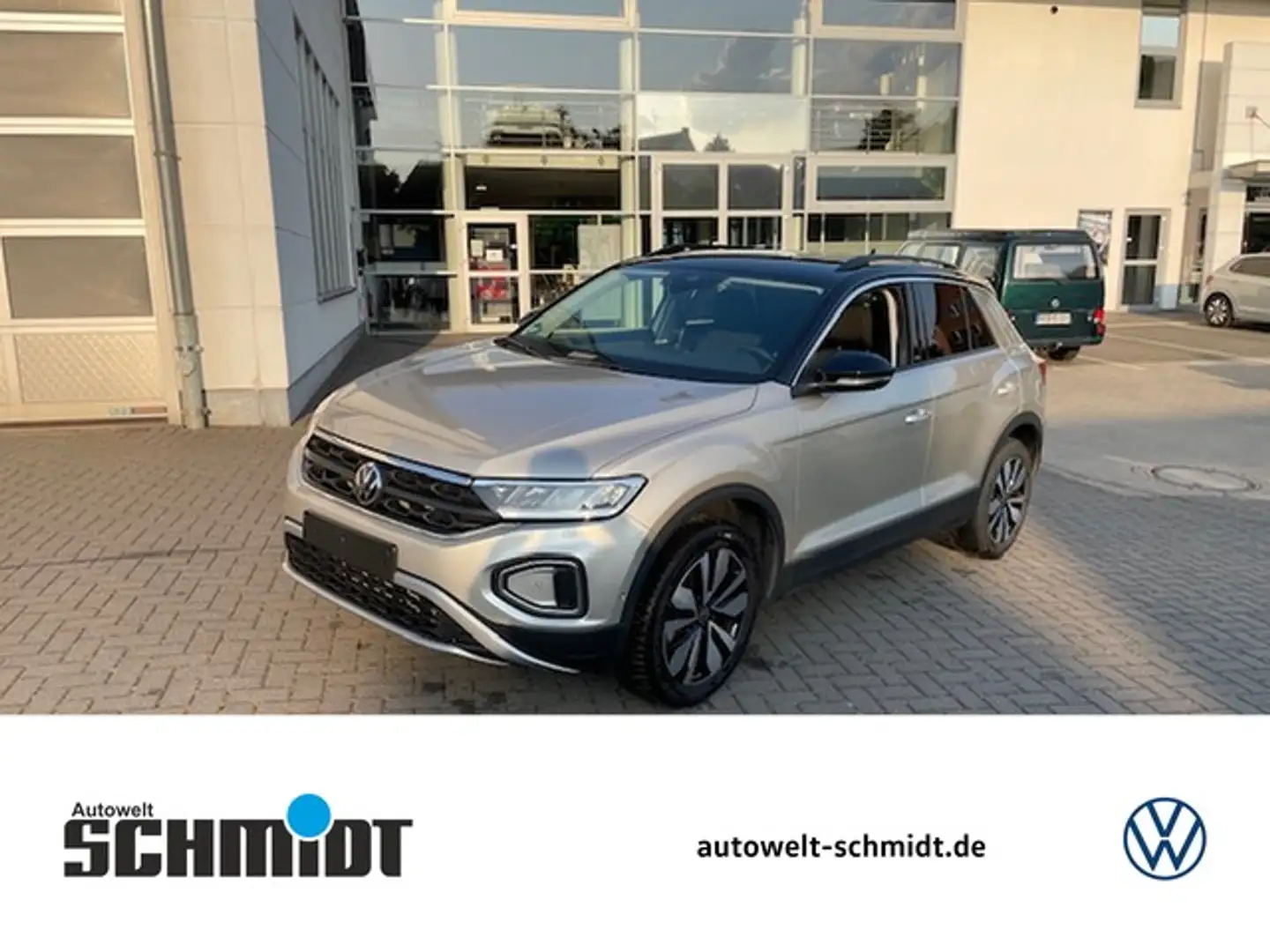 Volkswagen T-Roc 1.5TSi Move R-Kamera NaviMedia 17Zoll LED Grau - 1