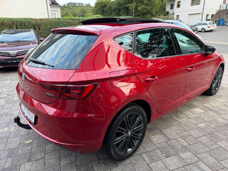 SEAT Leon 1.5 TSI Xcellence Automatik*Panorama*AHK* — photo 9