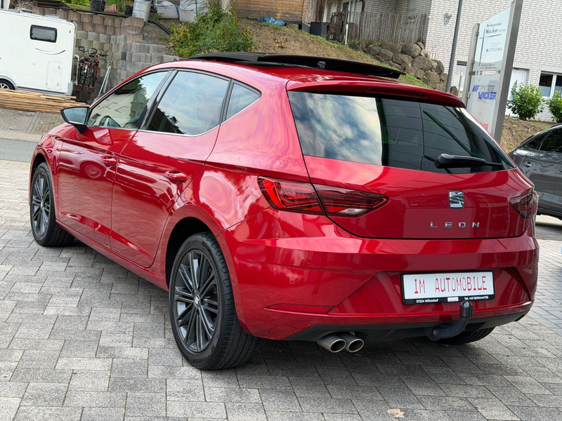 SEAT Leon 1.5 TSI Xcellence Automatik*Panorama*AHK* — photo 8