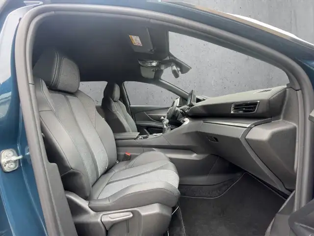 Peugeot 3008 view 13