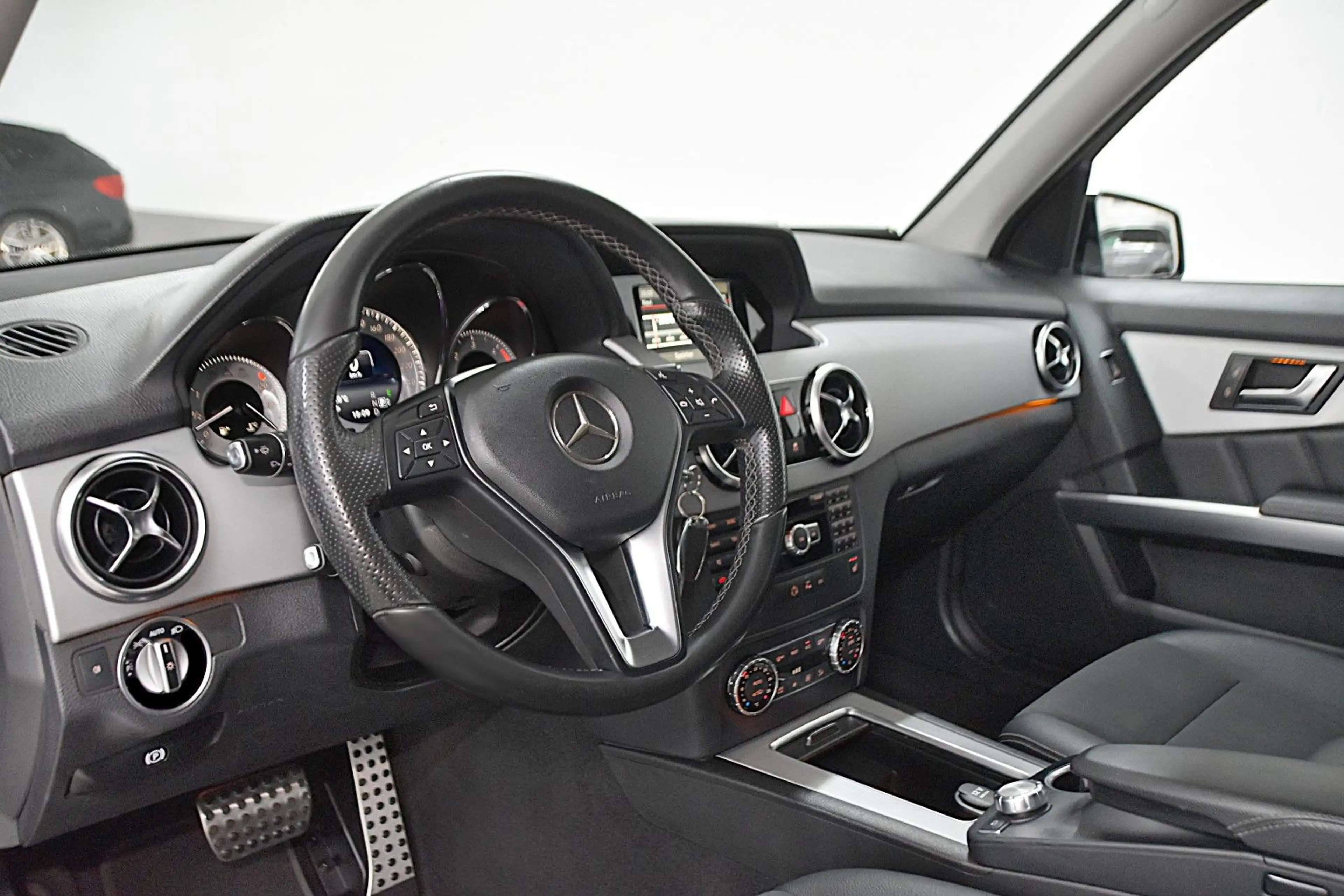 Mercedes-Benz GLK 220 CDI 4-MATIC SPORT*FINANZIERUNG MÖGLICH* — photo 2