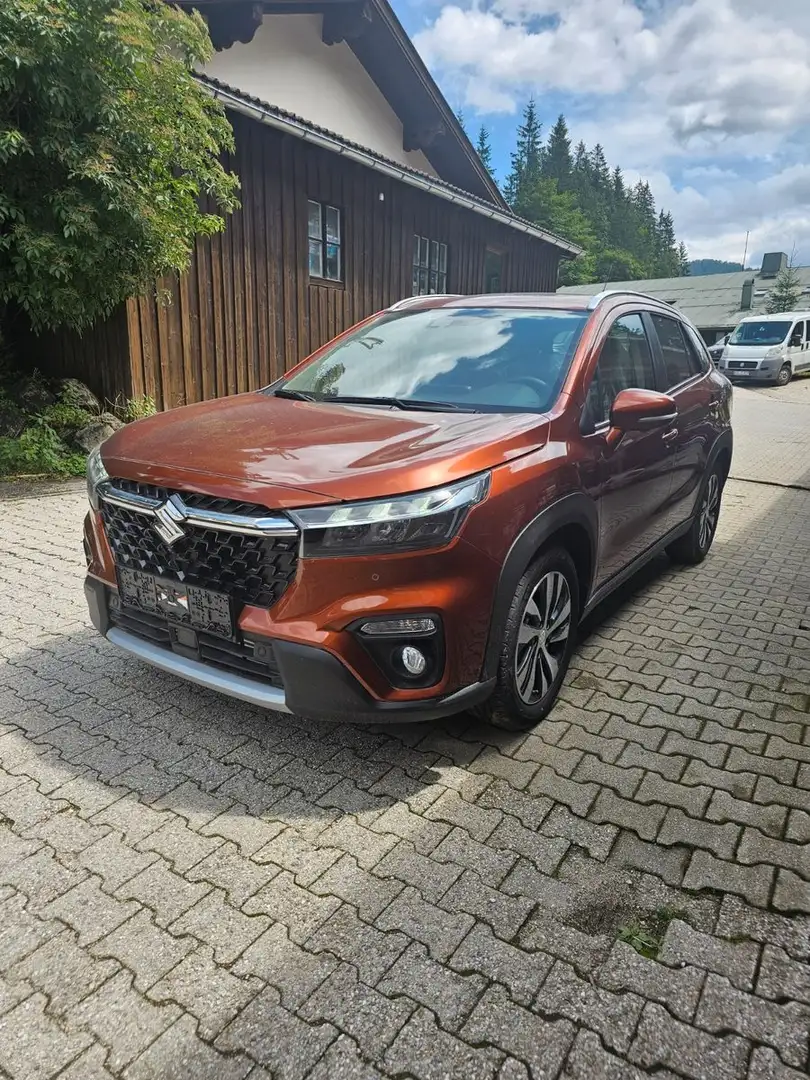 Suzuki S-Cross Comfort+ Hybrid ALLGRIP Anhängerkupplung Brun - 1