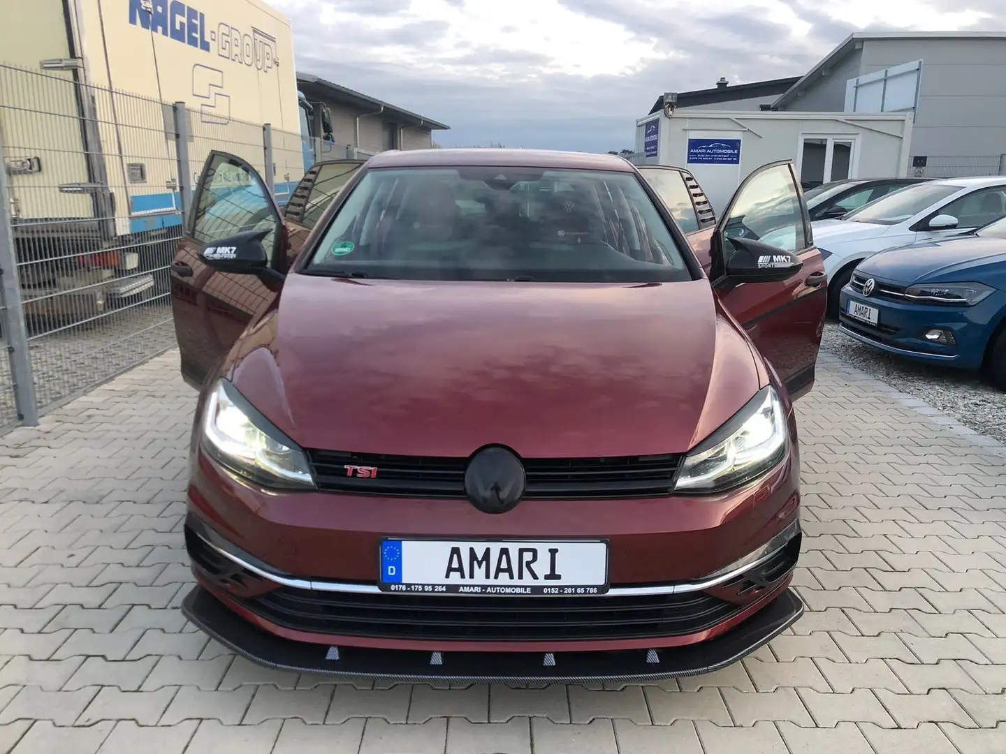 Volkswagen Golf VII Lim. IQ.DRIVE*Navi*BT*MFL*Sport*SH*LH* Rot - 1