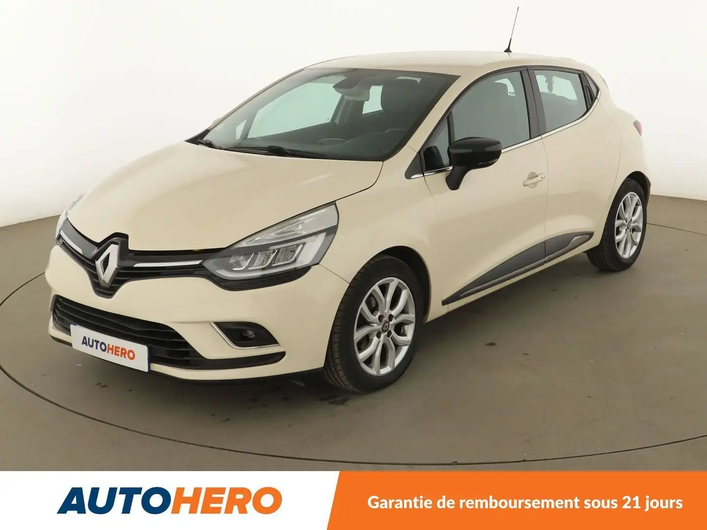 Renault Clio 1.2 TCe Energy Intens EDC Beige - 1