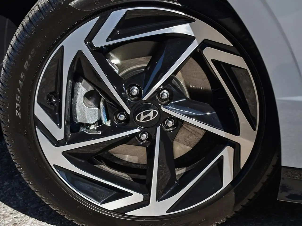 Hyundai SONATA снимка Hyundai SONATA