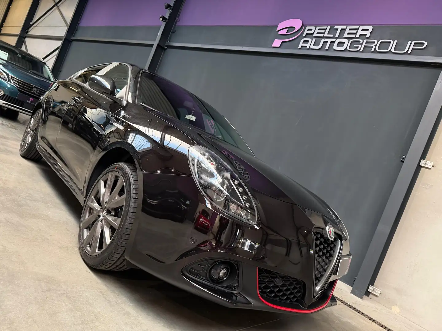 Alfa Romeo Giulietta 1.4i Full Option Topstaat Negro - 2