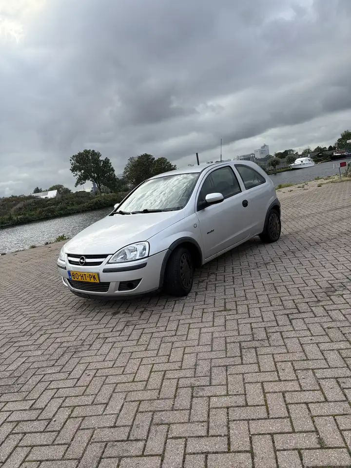 Opel Corsa 1.4-16V Comfort AUT, foto 1