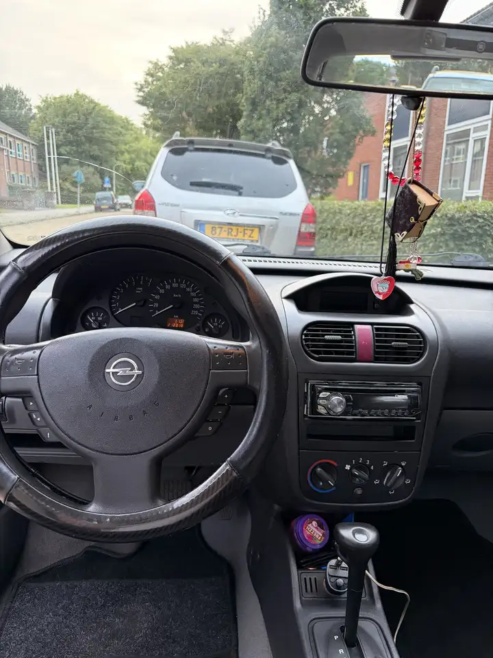 Opel Corsa 1.4-16V Comfort AUT, foto 8