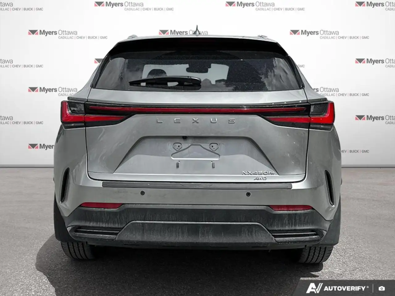 Lexus NX снимка Lexus NX