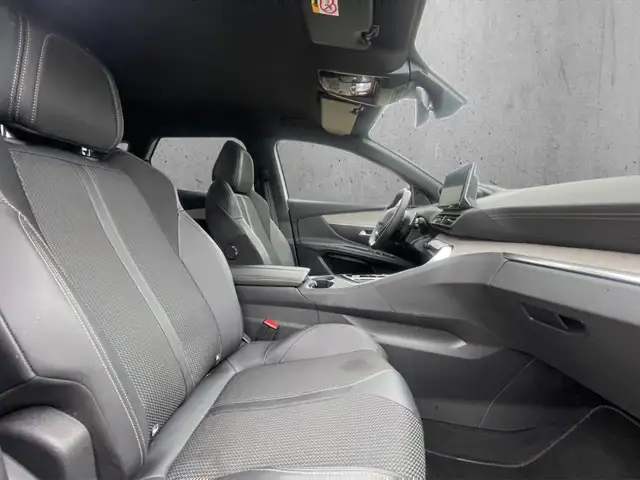 Peugeot 3008 view 13