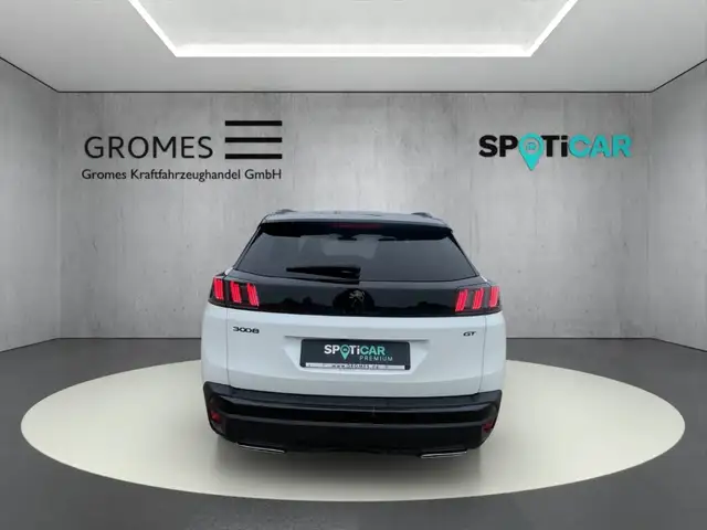 Peugeot 3008 view 4