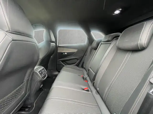 Peugeot 3008 view 8
