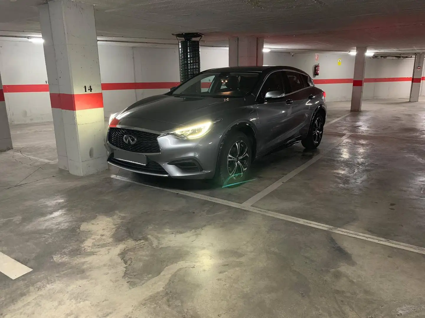 Infiniti Q30 Q30 1.5d Grau - 2