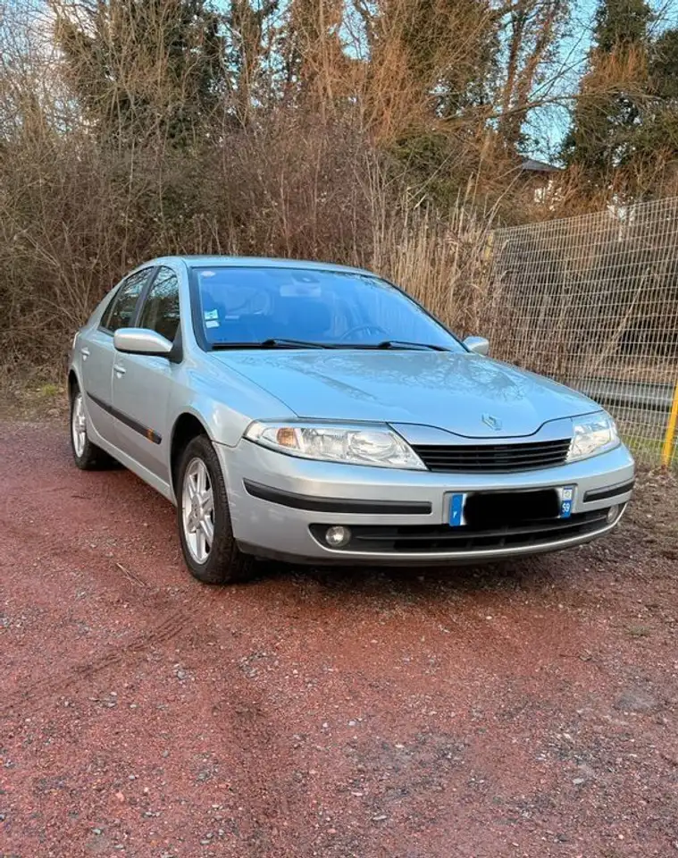 Renault Laguna 2.0 Dynamique 135 chx 5 portes