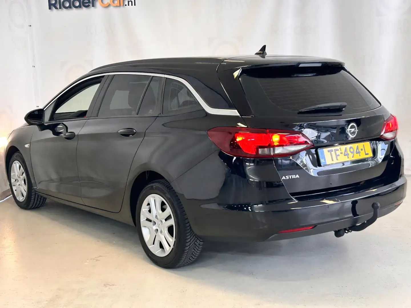 Opel Astra Sports Tourer 1.0 Business+|2E EIG|NAP|CRUISE|TREK Schwarz - 2