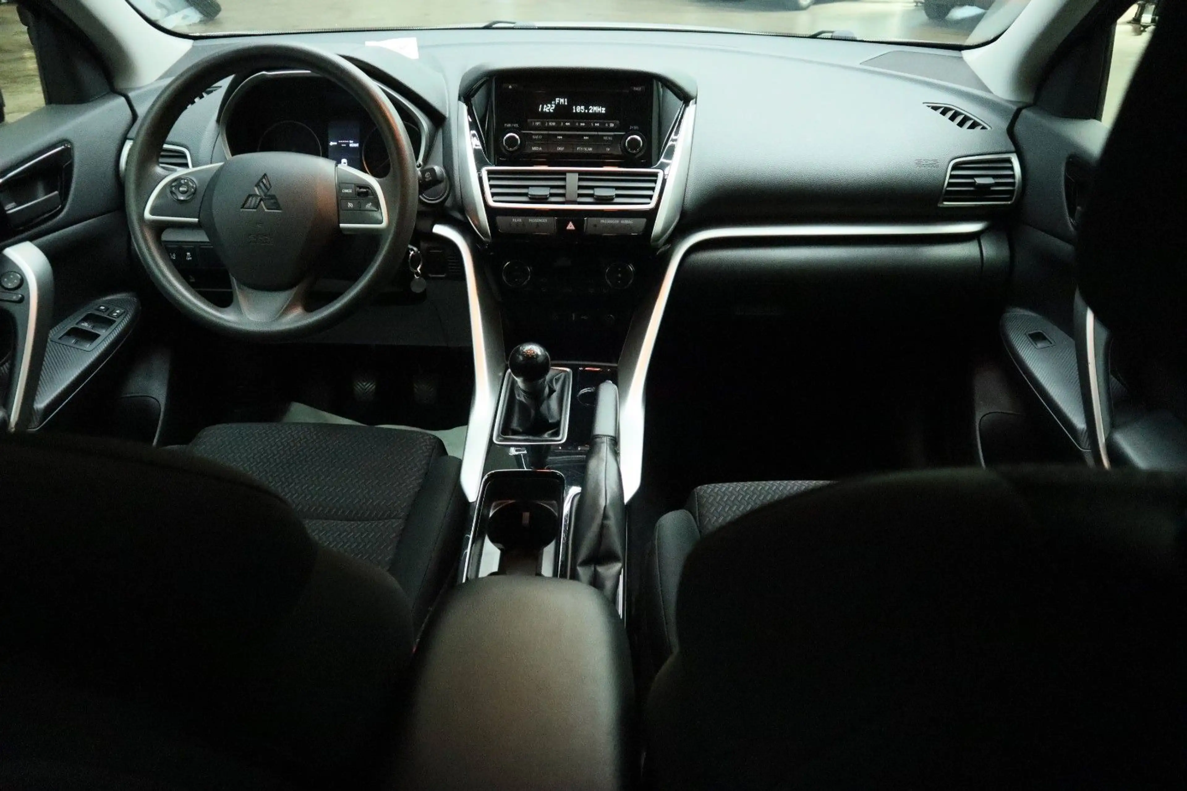 Mitsubishi Eclipse Cross Basis 2WD Klima Tempomat 8-fach — photo 11